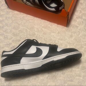 Nike Dunk low Panda Black and White Athletic Shoes size 13.5